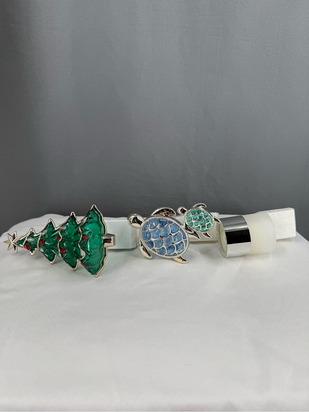 Wall flower - Green Christmas Tree & Blue Turtle and a everyday nightlight